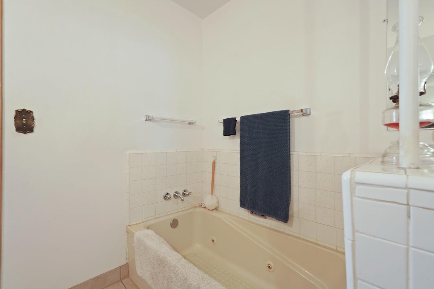 4678 East Woodbridge Road Acampo, CA 95220 - Photo 23 of 45