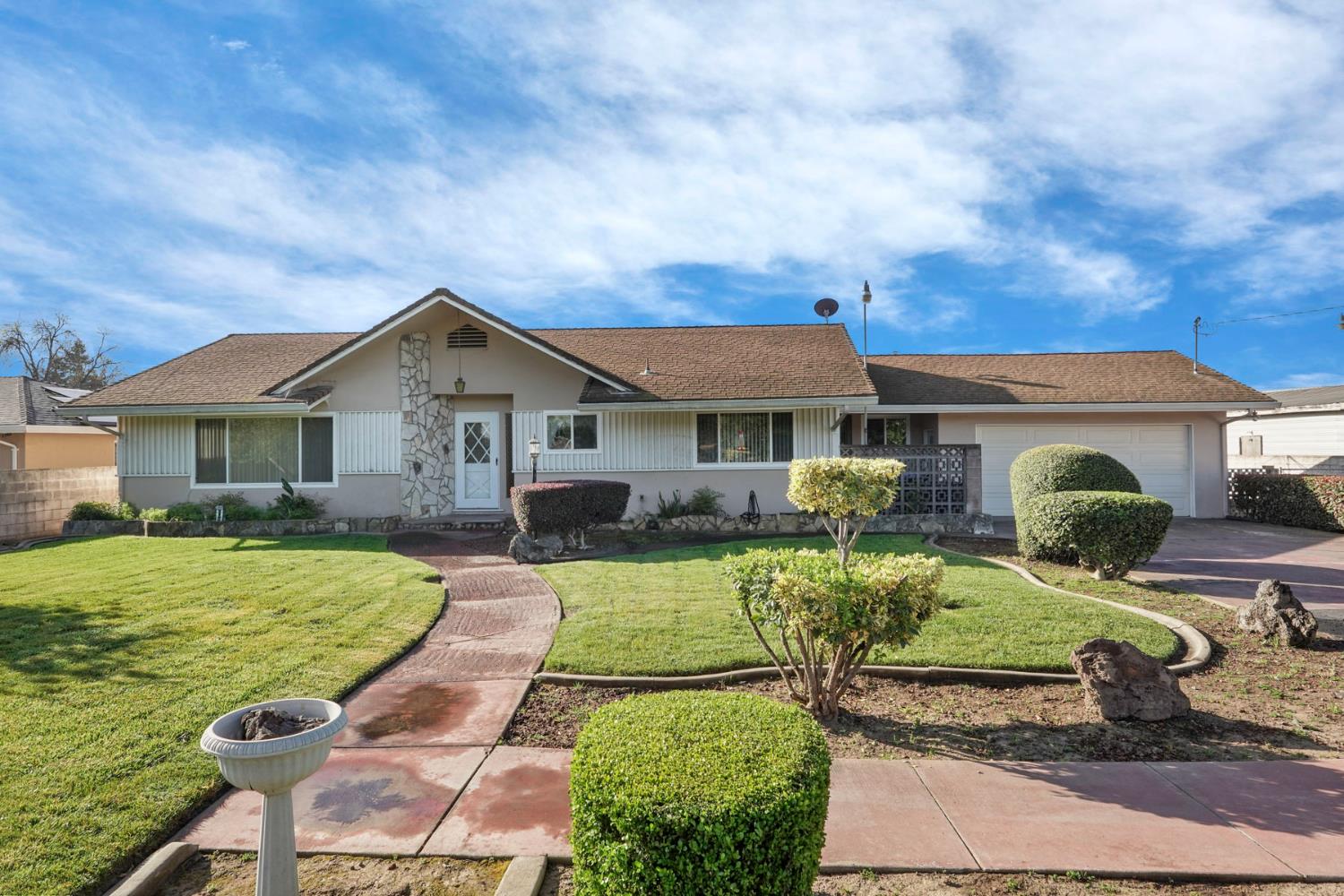 4678 East Woodbridge Road Acampo, CA 95220 - Photo 3 of 45