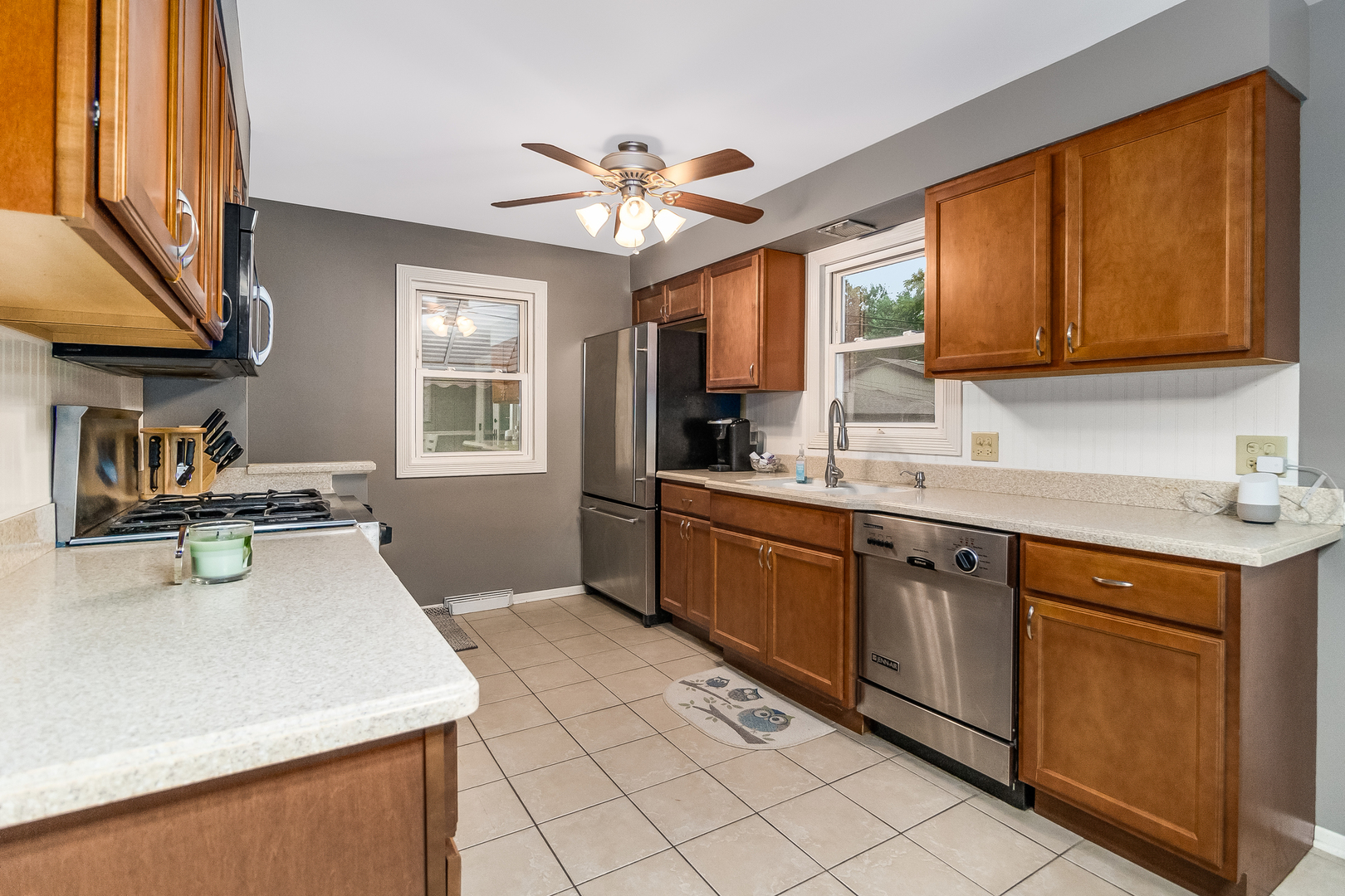 1656 Linden Road Homewood, IL 60430 - Photo 5 of 24