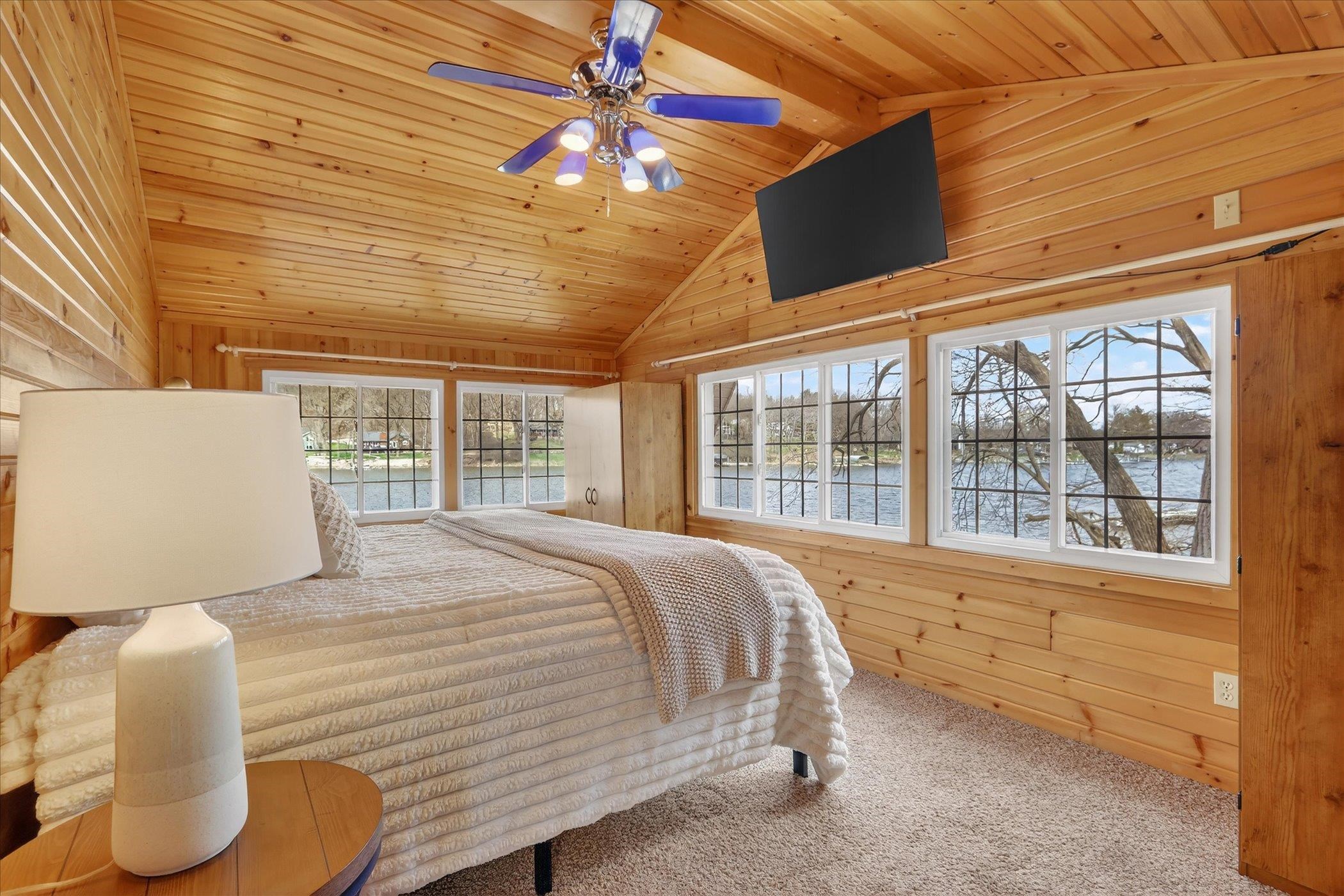 433 East Ellendale Road Edgerton, WI 53534 - Photo 15 of 48