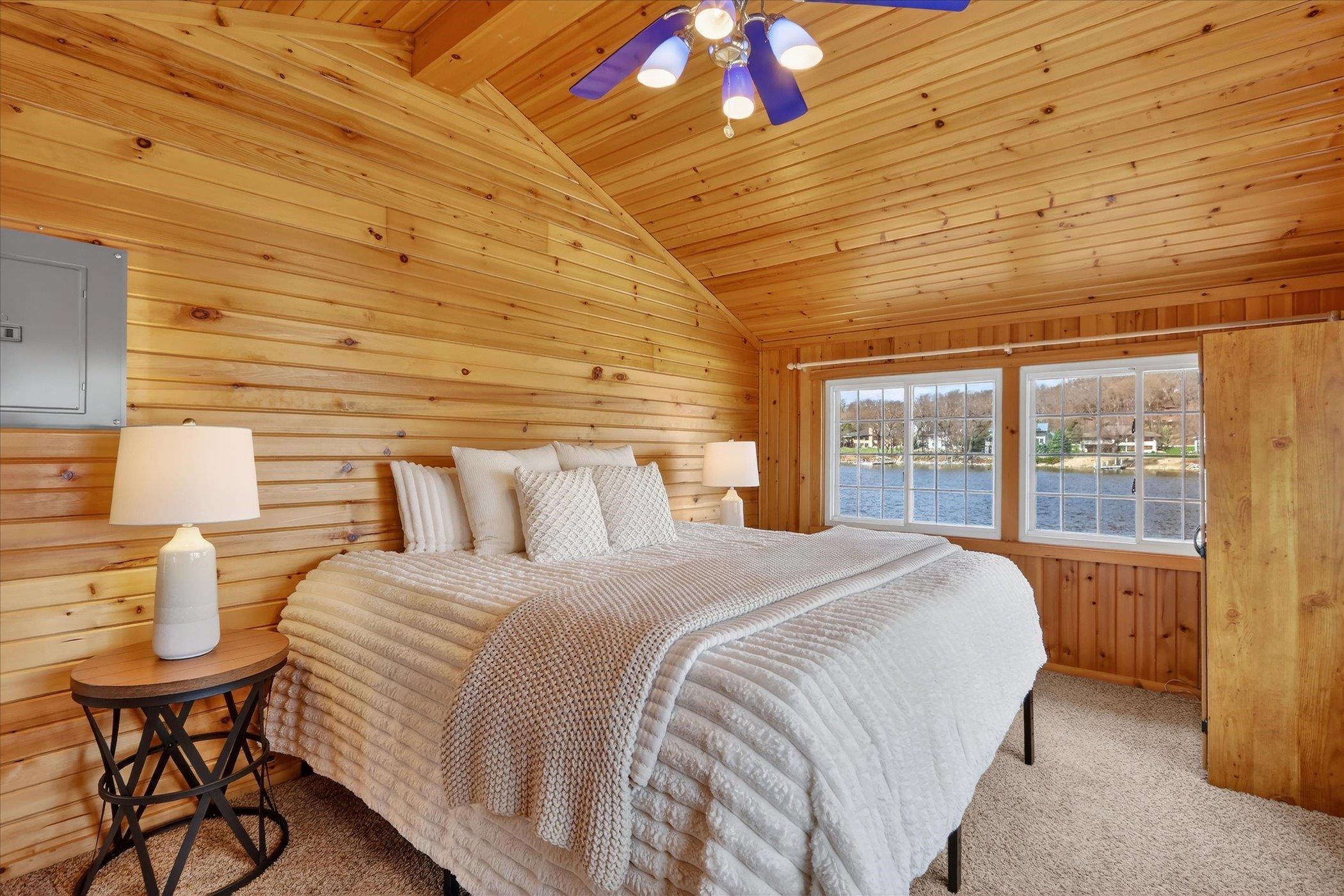 433 East Ellendale Road Edgerton, WI 53534 - Photo 16 of 48