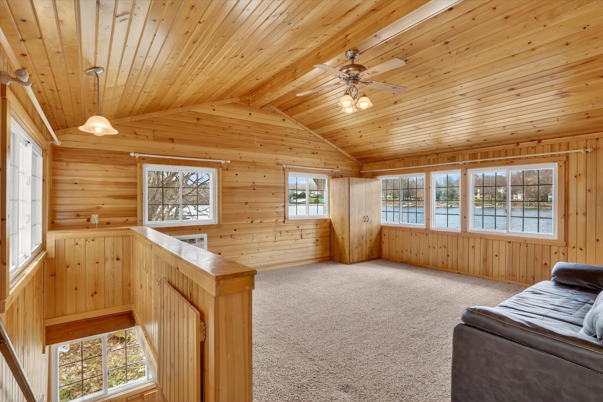 433 East Ellendale Road Edgerton, WI 53534 - Photo 18 of 48