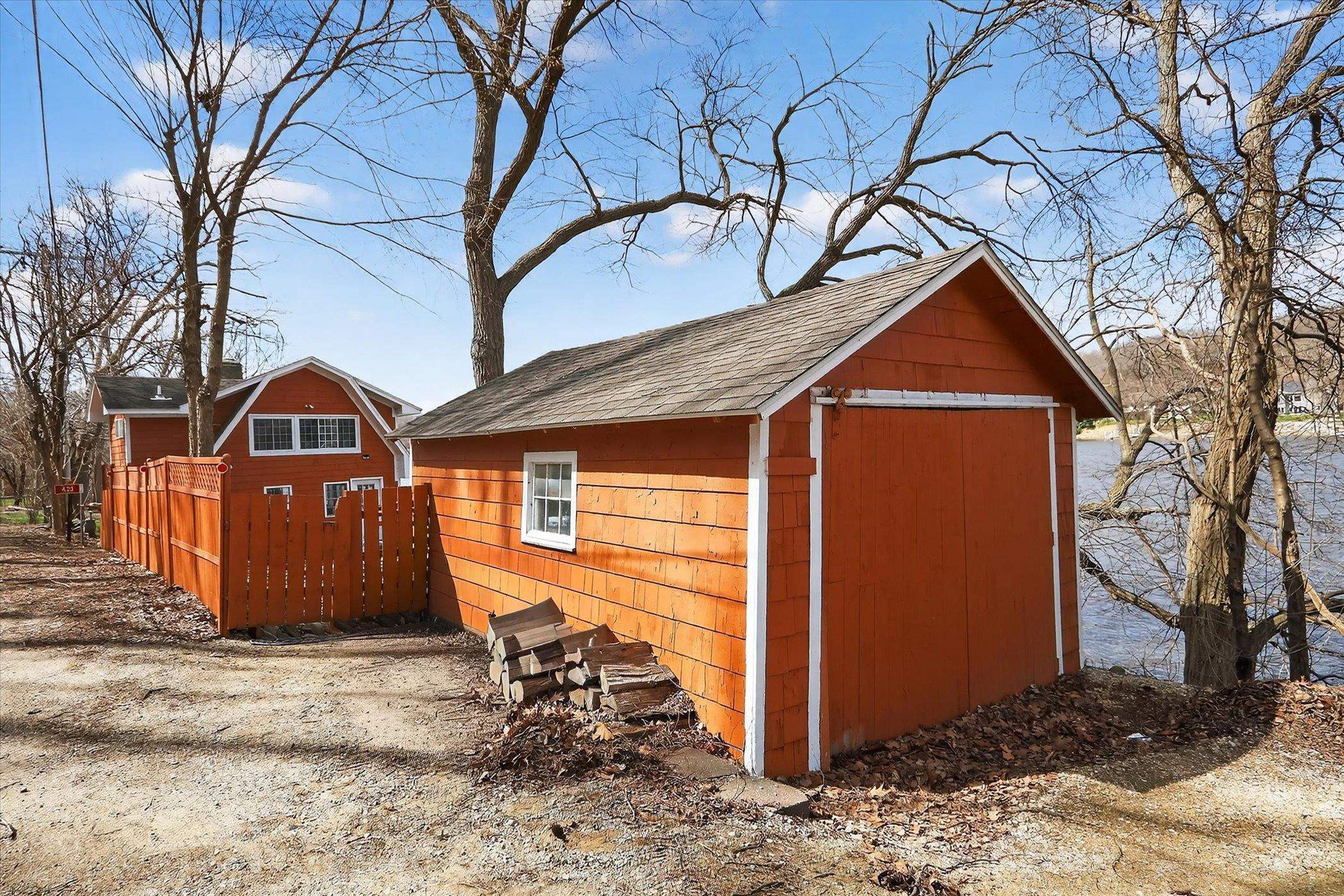 433 East Ellendale Road Edgerton, WI 53534 - Photo 40 of 48