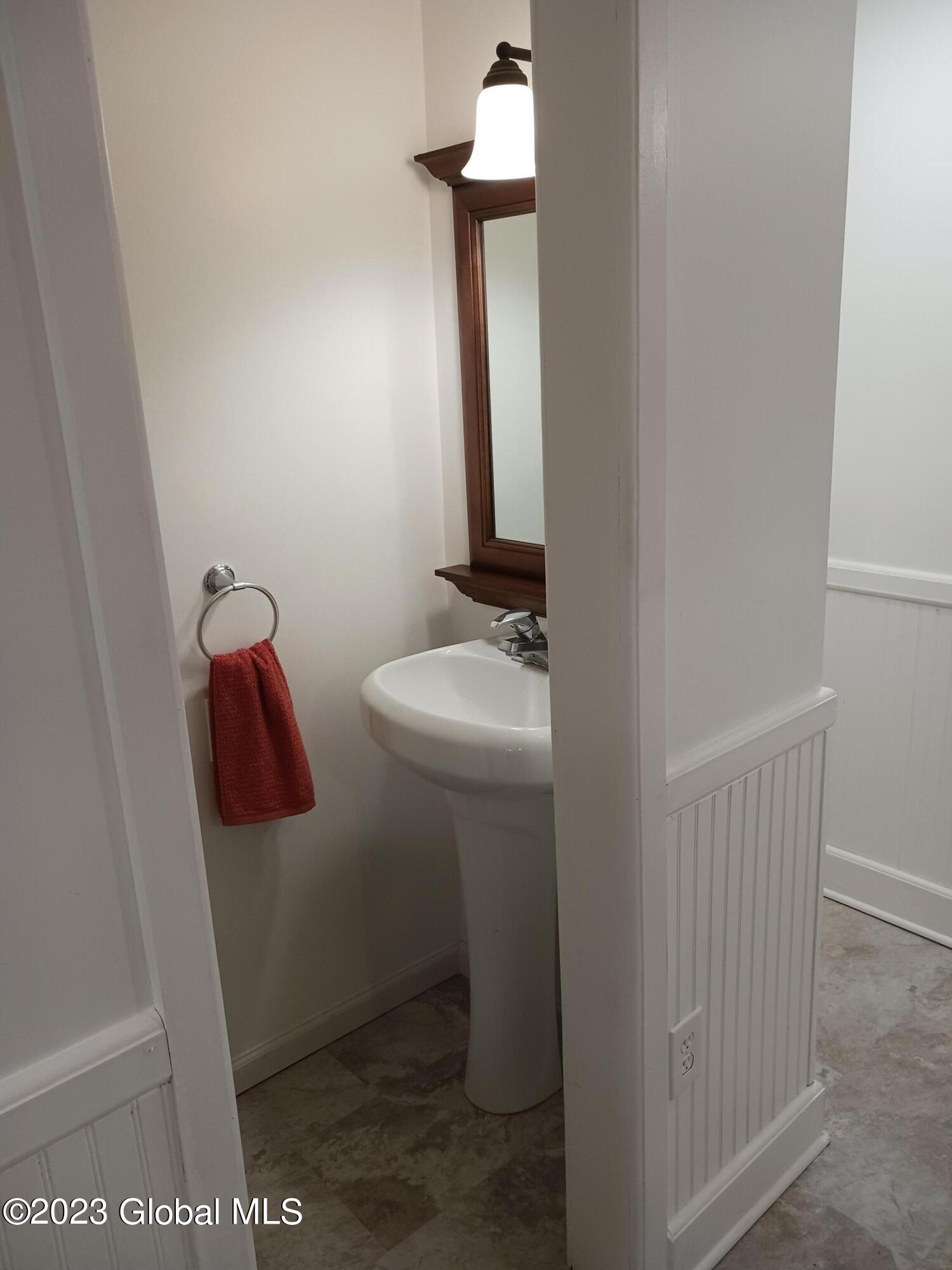 1071 Laura Street Rotterdam, NY 12306 - Photo 12 of 21 laura half bath