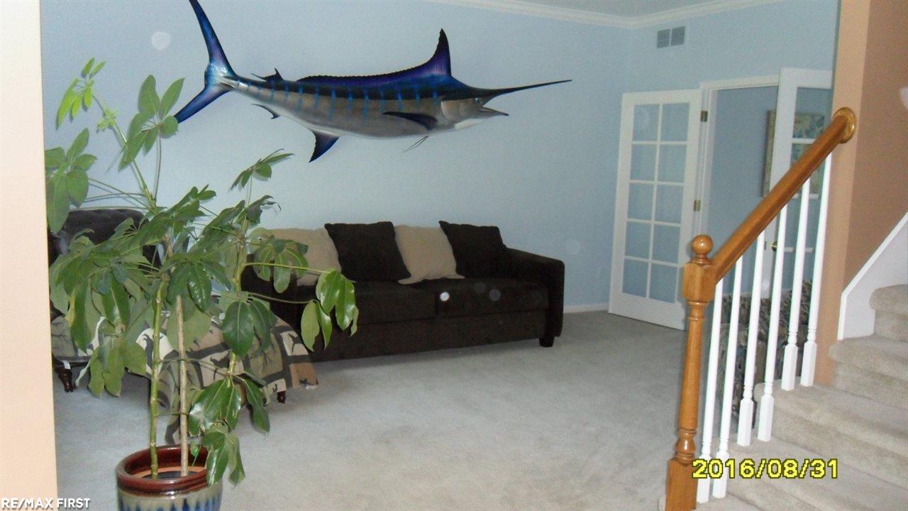 2531 Empire Court Rochester, MI 48309 - Photo 16 of 39 31306214-17.JPG