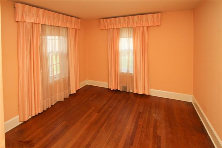 1713 Barney Road Kalamazoo, MI 49007 - Photo 4 of 11 Additional Photo