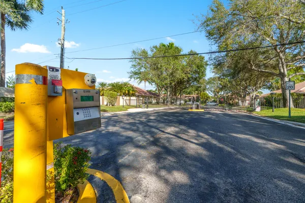 $2,800 | 5260 Grande Palm Circle, Delray Beach, FL 33484