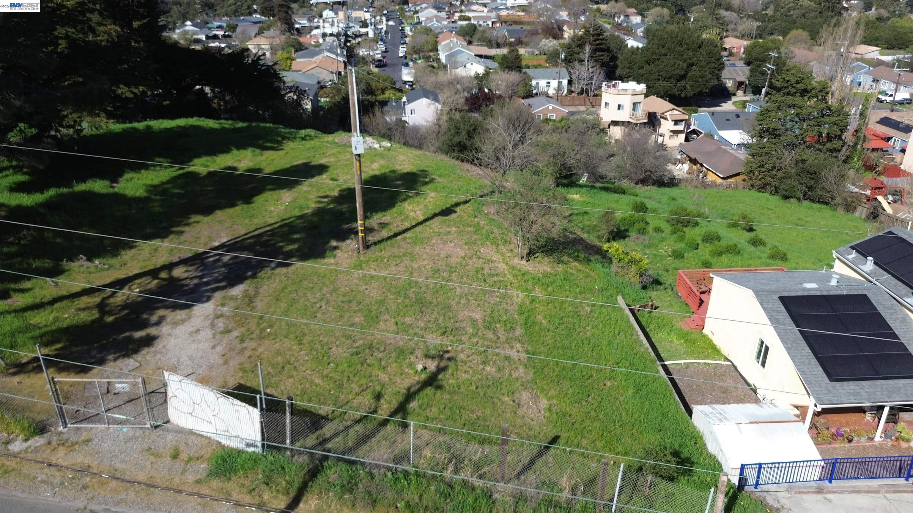 3944 La Cima Road El Sobrante, CA 94803 - Photo 33 of 38 Gallery Image 33