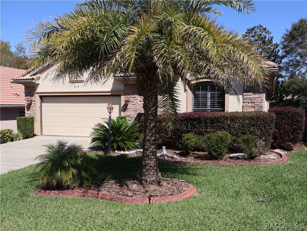619 West Doerr Path Hernando, FL 34442 - Photo 1 of 57