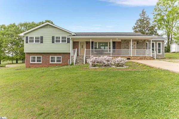 $285,000 | 2118 Buffalo-West Springs Highway, Buffalo, SC 29321