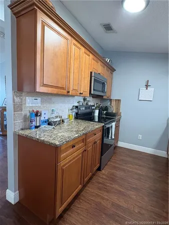 $2,350 | 2444 Southeast Washington Street, Stuart, FL 34997