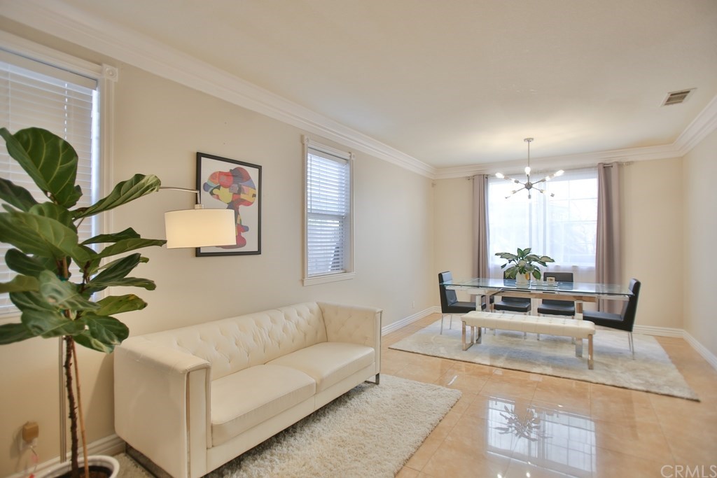 56 Sunset Circle Westminster, CA 92683 - Photo 12 of 50