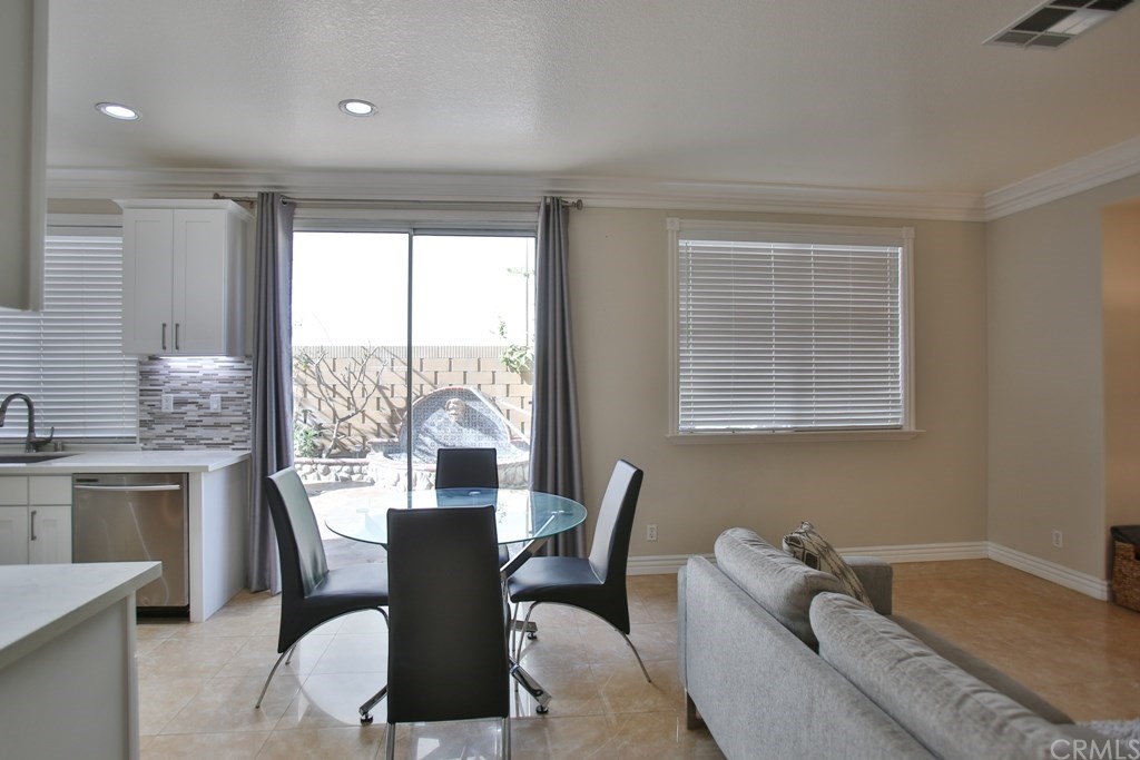 56 Sunset Circle Westminster, CA 92683 - Photo 17 of 50