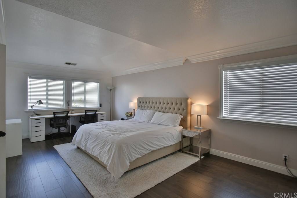 56 Sunset Circle Westminster, CA 92683 - Photo 32 of 50