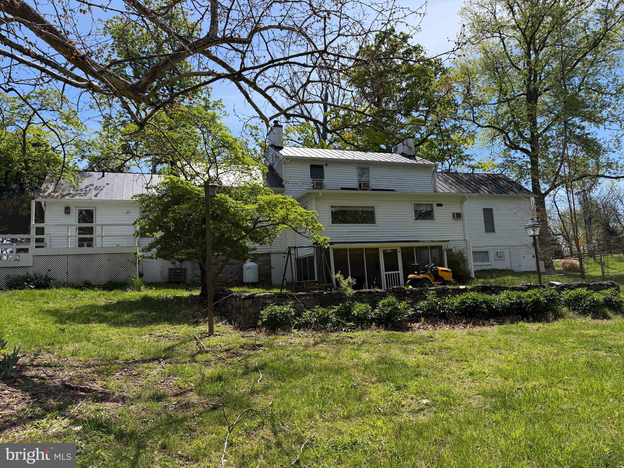 1105 Bishop Meade Road Boyce, VA 22620 - Photo 3 of 22