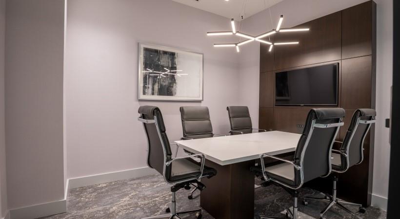 800 Galleria Parkway Southeast, Unit 457 Atlanta, GA 30339 - Photo 21 of 35 a view of a dining room with furniture