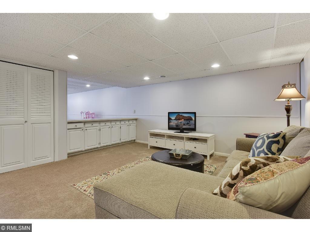 335 Pleasantview Road Chanhassen, MN 55317 - Photo 13 of 22 Gallery Image 13