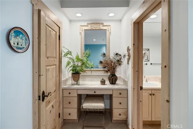 $2,400,000 | 727 Esplanade, Unit 302, Redondo Beach, CA 90277