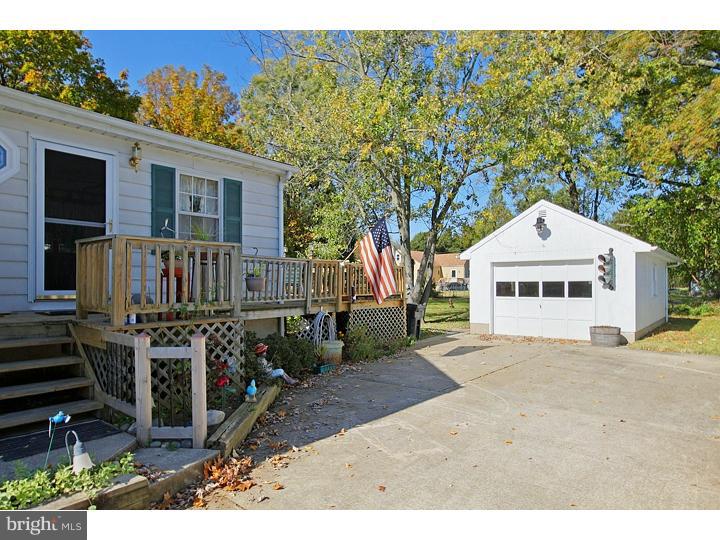 731 Iszard Road Deptford, NJ 08096 - Photo 7 of 20 a view of house and outdoor space