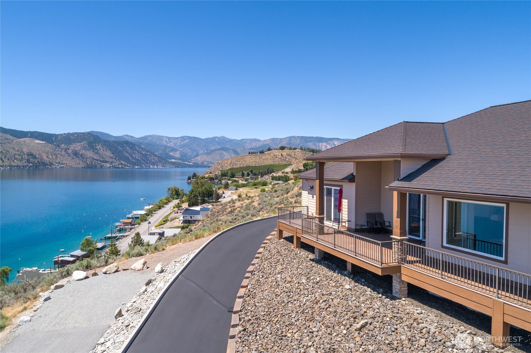 229 Apple Avenue Chelan, WA 98816 - Photo 15 of 40