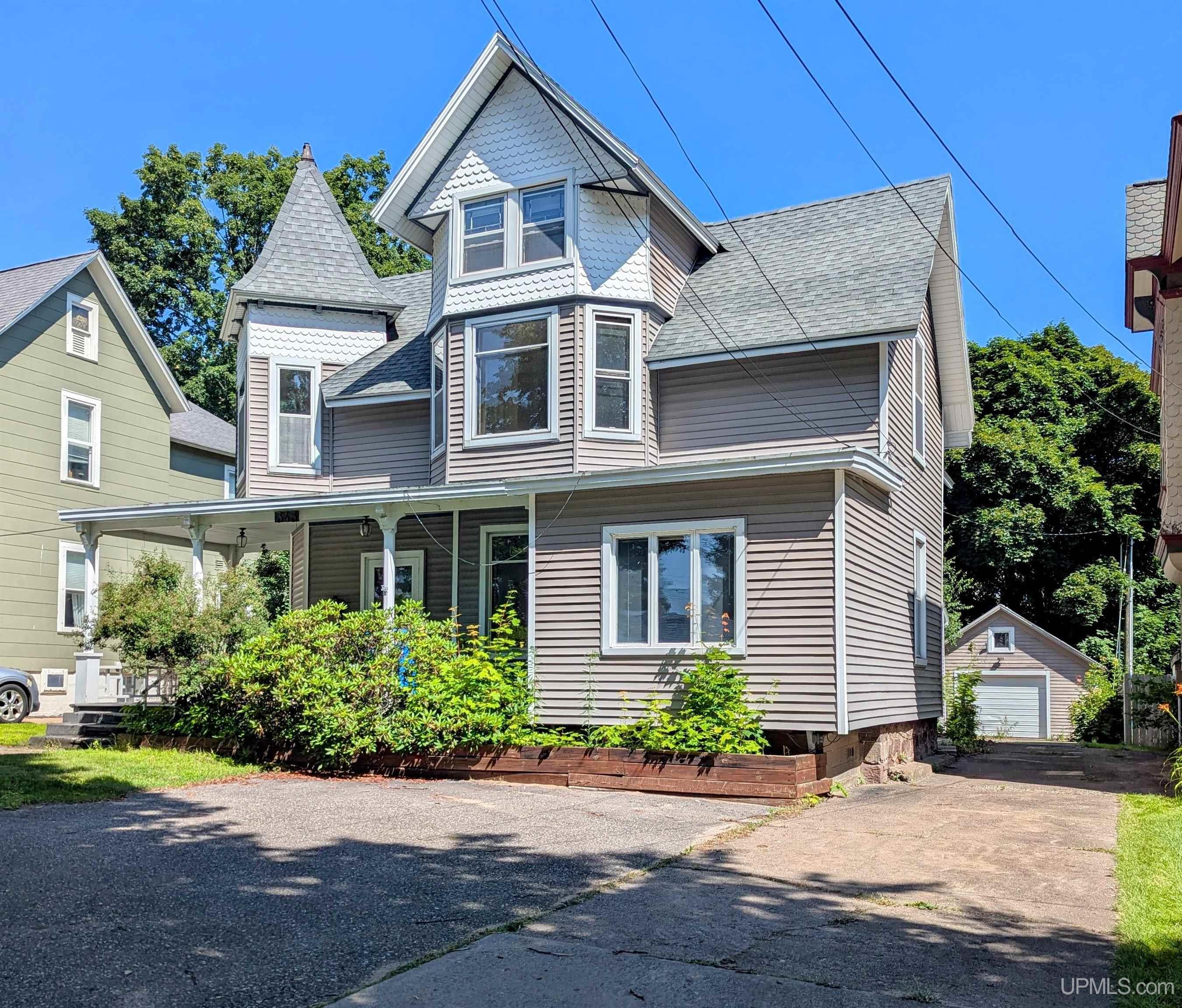 343 East Ridge Street Marquette, MI 49855 - Photo 3 of 69