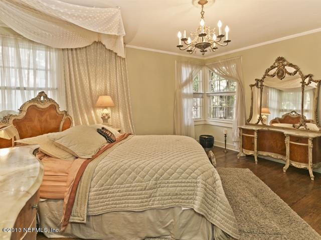 1935 Largo Road Jacksonville, FL 32207 - Photo 23 of 47 Master Bedroom