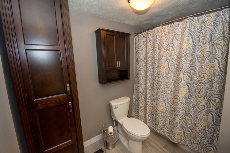 55790 Clover Road Mishawaka, IN 46545 - Photo 17 of 34 Gallery Image 17