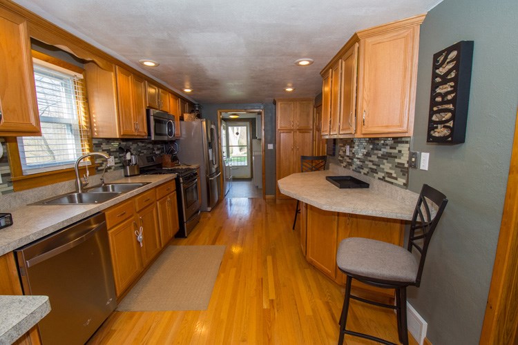 55790 Clover Road Mishawaka, IN 46545 - Photo 3 of 34 Gallery Image 3
