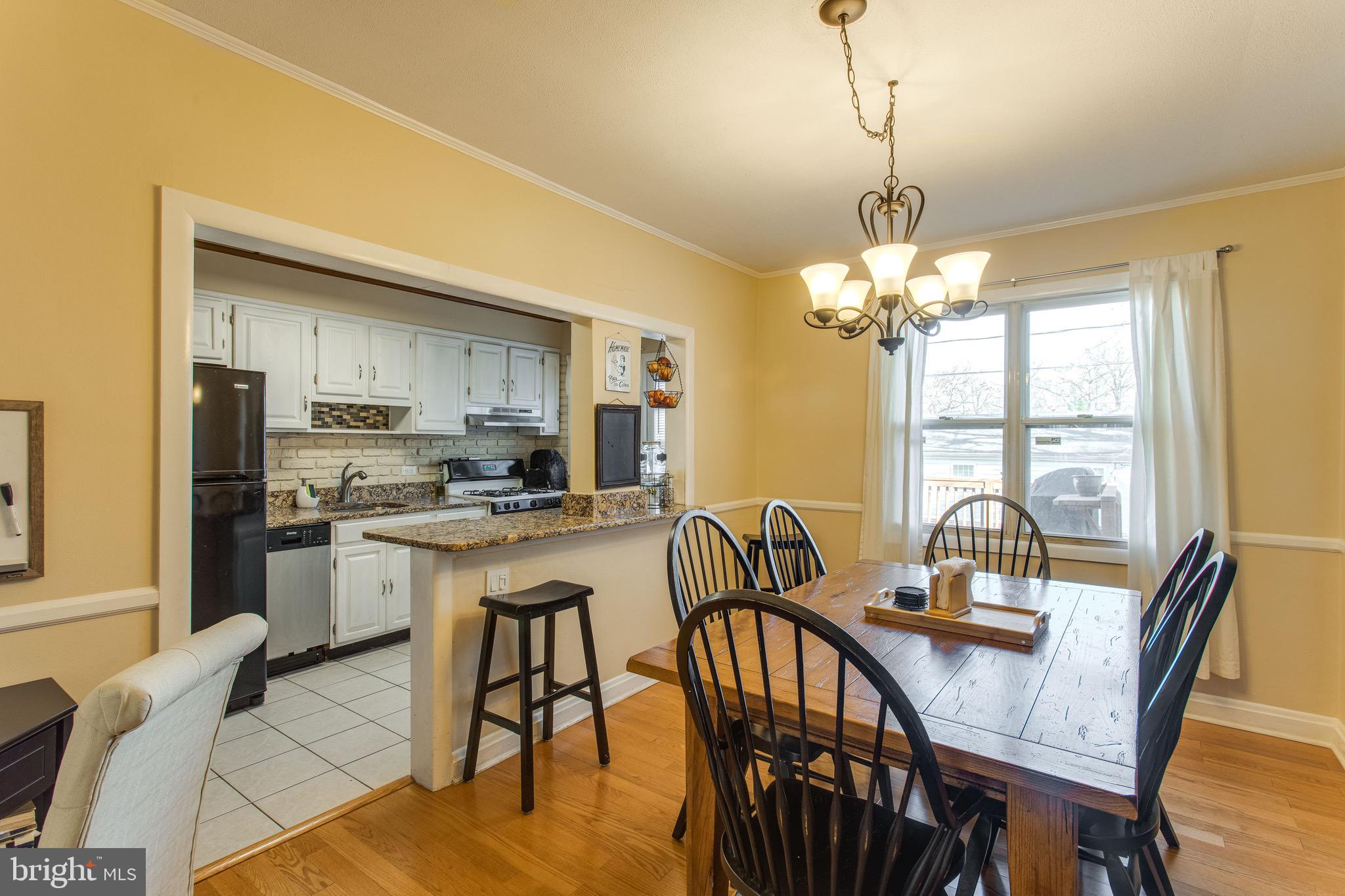129 Cherrydell Road Baltimore, MD 21228 - Photo 7 of 33