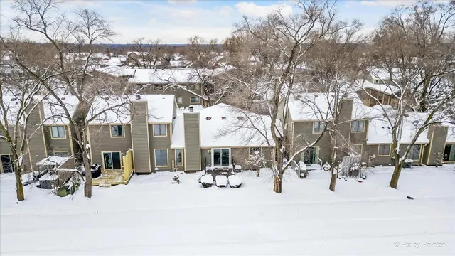 $256,900 | 39875 North Golf Lane, Antioch, IL 60002