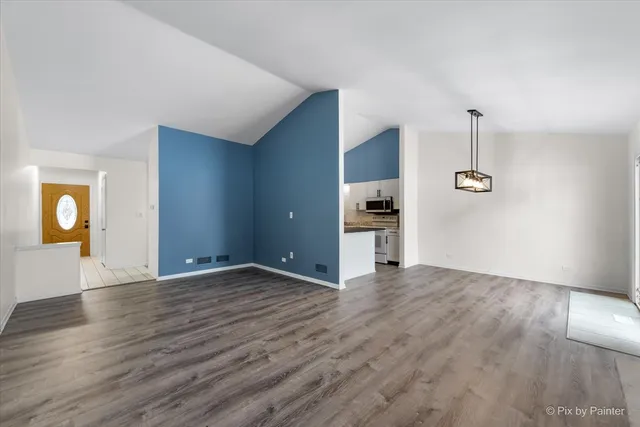 $256,900 | 39875 North Golf Lane, Antioch, IL 60002