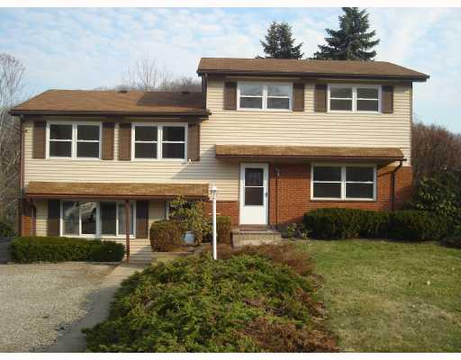 Exterior Front. See the many possibilities perfect for a large or extended family. Easy access to Route 22 and 376 Moments away from shopping and dining