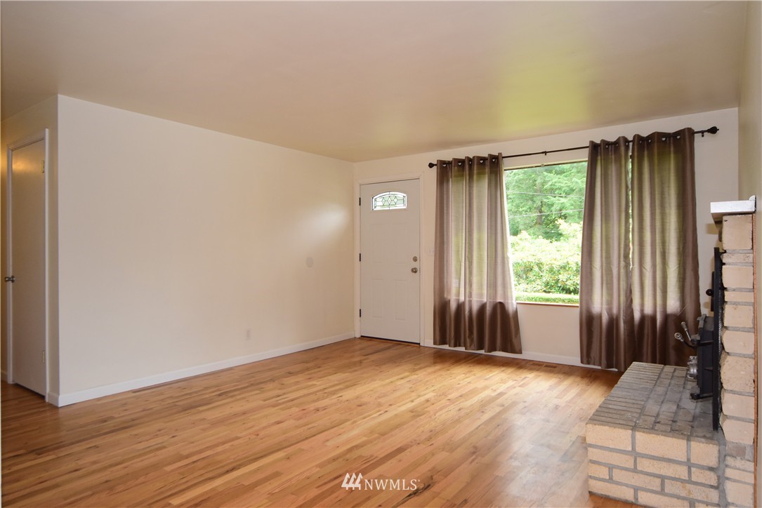 17822 Southeast 146th Street Renton, WA 98059 - Photo 5 of 24