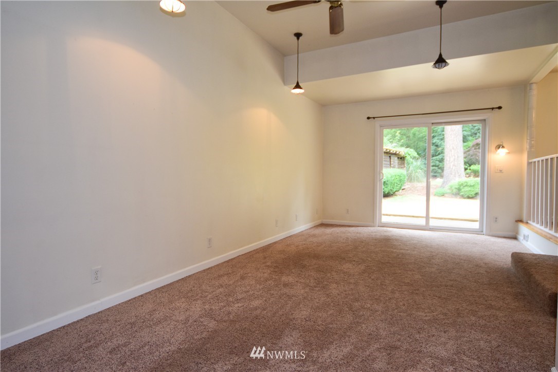 17822 Southeast 146th Street Renton, WA 98059 - Photo 9 of 24