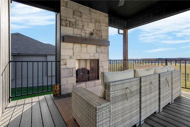 $615,000 | 21123 West 186th Ter Spring Hill, Spring Hill, KS 66083