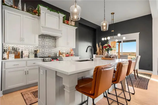 $615,000 | 21123 West 186th Ter Spring Hill, Spring Hill, KS 66083