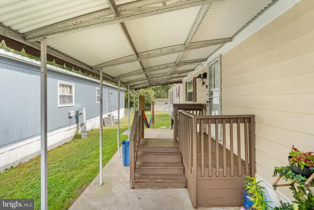 a view of an entryway