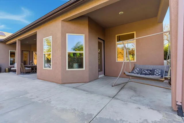 $799,000 | 170 West Pioneer Way, Hanford, CA 93230