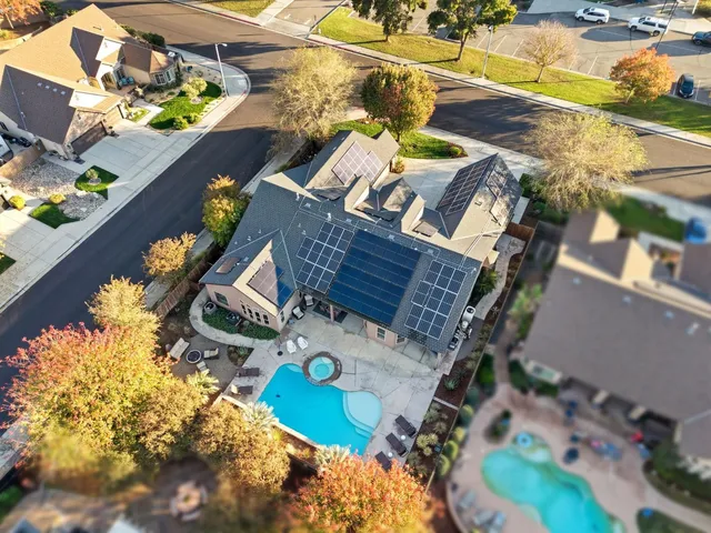 $799,000 | 170 West Pioneer Way, Hanford, CA 93230