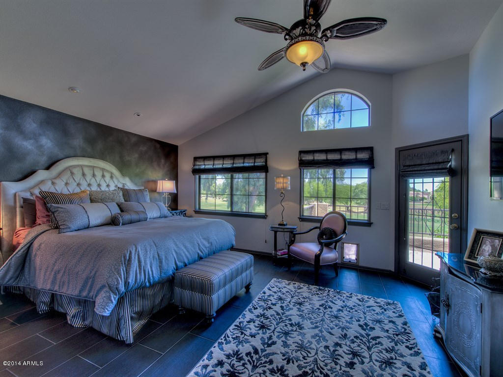 7525 East Gainey Ranch Road, Unit 142 Scottsdale, AZ 85258 - Photo 11 of 28 012_Master Bedroom