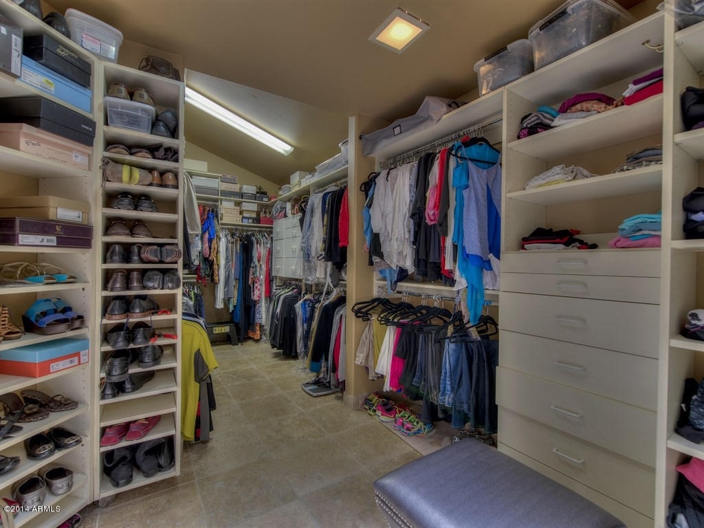 7525 East Gainey Ranch Road, Unit 142 Scottsdale, AZ 85258 - Photo 14 of 28 015_Walk In Closet