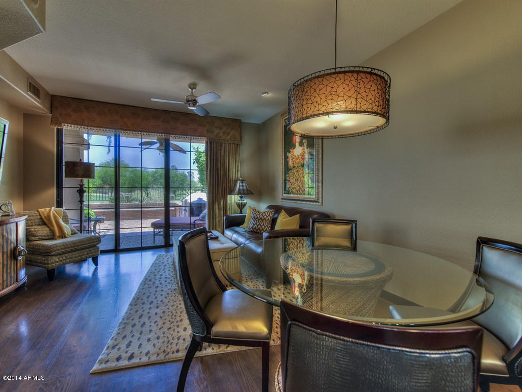 7525 East Gainey Ranch Road, Unit 142 Scottsdale, AZ 85258 - Photo 10 of 28 011_Breakfast Nook & Family Room