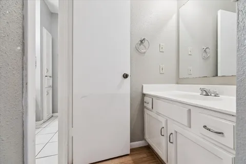 $125,000 | 8100 Cambridge Street, Unit 19, Houston, TX 77054