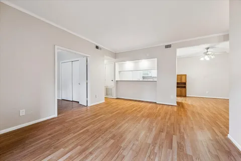 $125,000 | 8100 Cambridge Street, Unit 19, Houston, TX 77054