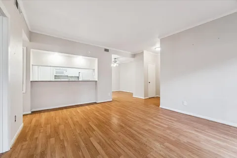 $125,000 | 8100 Cambridge Street, Unit 19, Houston, TX 77054
