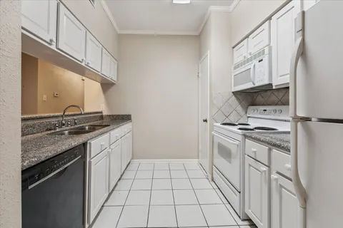 $125,000 | 8100 Cambridge Street, Unit 19, Houston, TX 77054