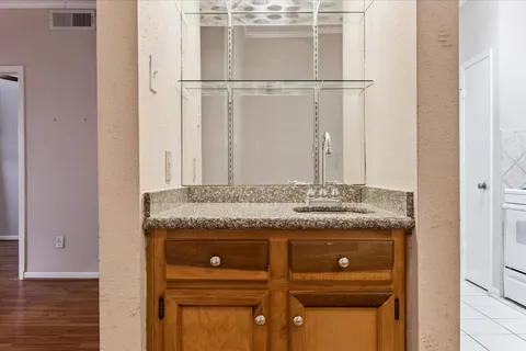 $125,000 | 8100 Cambridge Street, Unit 19, Houston, TX 77054