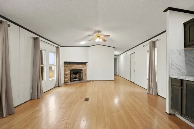 $1,500 | 9910 County Road 200, Alvin, TX 77511