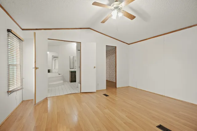 $1,500 | 9910 County Road 200, Alvin, TX 77511