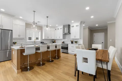 $1,175,000 | 17 Josiah Path, Falmouth, MA 02540